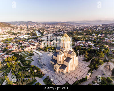 Santa Trinità Cattedrale di Sameba Tsminda Foto Stock