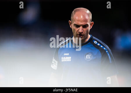 Koeln, Deutschland. 18 Agosto, 2017. Trainer Marc-Patrick Meister (KSC) GES/ Fussball/ 3. Liga: SC Fortuna Koeln - Karlsruher SC, 18.08.2017 -- calcio/ Soccer 3° Divisione: SC Fortuna Colonia vs Karlsruher SC, Colonia, 18 agosto 2017 -- | Verwendung weltweit Credito: dpa/Alamy Live News Foto Stock