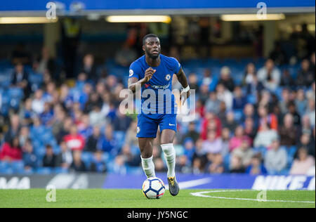 Londra, Regno Unito. 18 Agosto, 2017. Londra, Regno Unito. 18 Agosto, 2017. Giuseppe COLLEY di Chelsea in azione durante l'U23 Premier League 2 match tra Chelsea e Derby County a Stamford Bridge, Londra, Inghilterra il 18 agosto 2017. Foto di Andy Rowland. **Solo uso editoriale FA Premier League e Football League sono soggetti a licenza DataCo. Credito: Andrew Rowland/Alamy Live News Credito: Andrew Rowland/Alamy Live News Foto Stock