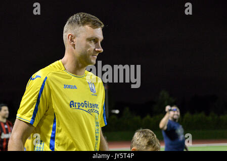 Toronto, Canada. 18 Agosto, 2017. I giocatori durante la partita di calcio tra i veterani ucraino Football Team Nazionale vs il calcio canadese veterani team nazionale a Centennial Park Stadium di Toronto, Canada. Credito: Anatoliy Cherkasov/Alamy Live News Foto Stock