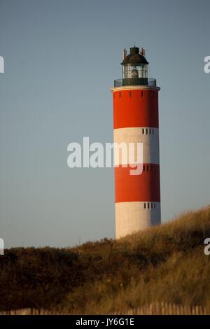 Francia, Région des Hauts de France, Pas de Calais, Berck Plage, esplanade maritime, PHARE, Promenade du Professeur Jean Debeyre, coucher de soleil sur la plage Photo Gilles Targat Foto Stock