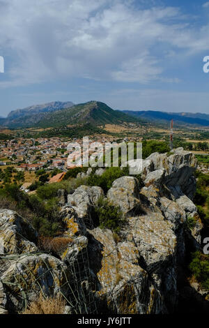 Vista dalle rovine del Castello della Fava, Posada Sardegna Foto Stock