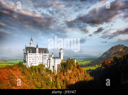 Famoso castello di Neuschwanstein in Baviera, Germania Foto Stock