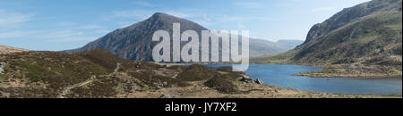Llyn Idwal e penna yr Wen Ole Foto Stock