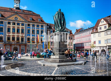 COBURG, GERMANIA-luglio 28, 2017: la storica piazza del mercato in Baviera Coburg Foto Stock