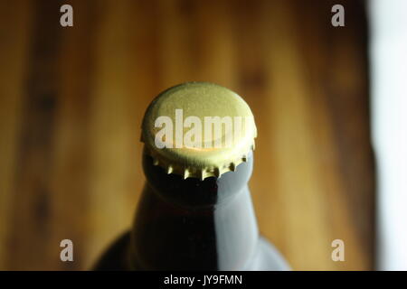 Close up di metallo bottiglia di birra cap Foto Stock