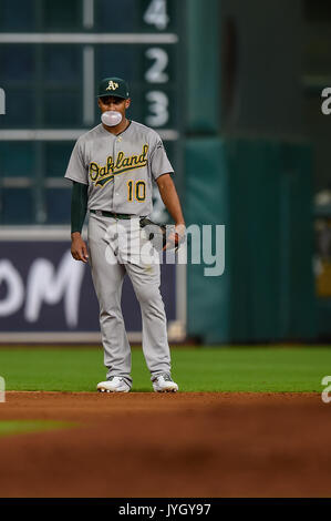 Agosto 18, 2017: Oakland Athletics shorstop Marcus Semien (10) durante un Major League Baseball gioco tra Houston Astros e Oakland Athletics al Minute Maid Park a Houston, TX. Chris Brown/CSM Foto Stock