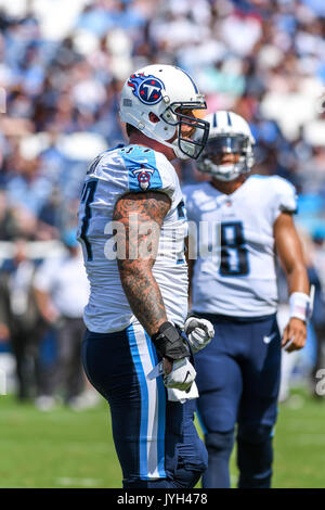 Agosto 19, 2017: Tennessee Titans affrontare Taylor Lewan (77) durante un'NFL pre-stagione partita tra la Carolina Panthers e Tennessee Titans al Nissan Stadium di Nashville, TN. Thomas McEwen/CSM Foto Stock