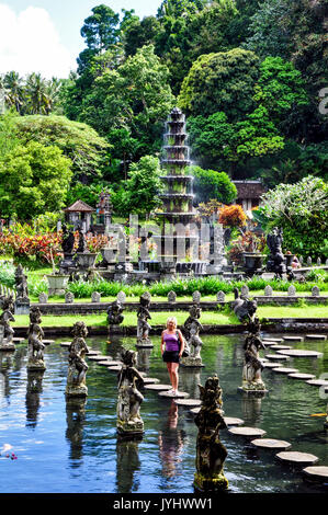 Asia, Sud-est asiatico, Indonesia Bali. Tirtagangga. Palazzo d'acqua. Foto Stock