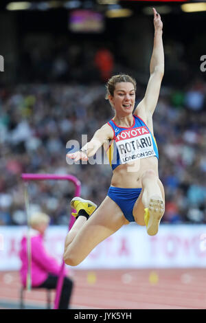 Alina ROTARU (Romania), in concorrenza per il salto in lungo femminile finale al 2017, IAAF Campionati del Mondo, Queen Elizabeth Olympic Park, Stratford, Londra, Regno Unito. Foto Stock