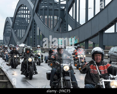Hamburg Harley Days Biker-City-evento moto grande parata di motociclisti Germania Foto Stock