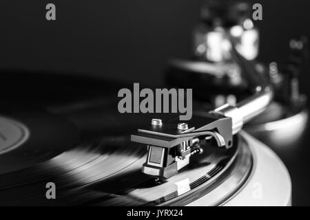 Highend giradischi vinile riproduzione Foto stock - Alamy