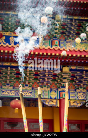 Hunchun, Cina - 11 agosto 2017: monastero Buddista in Hunchun, provincia di Jilin, Cina, vicino al confine con la Corea del Nord e la Russia. Foto Stock