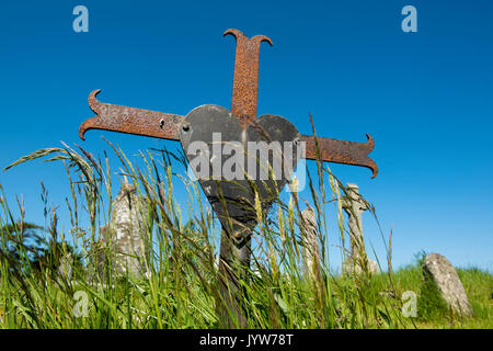 Old Kilcullen (Cill Chuilinn), nella contea di Kildare, provincia di Leinster, Irlanda, Europa. Vecchia croce nel cimitero. Foto Stock