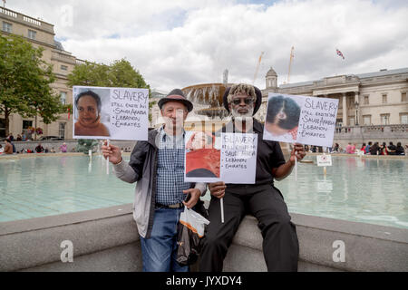 Londra, Regno Unito. 20 Agosto, 2017. Anti-Slavery manifestanti in Trafalgar Square e la consapevolezza di portare in corso le questioni relative ai diritti umani e gli abusi in Arabia Saudita, in Libano e negli Emirati Arabi Uniti. Credito: Guy Corbishley/Alamy Live News Foto Stock