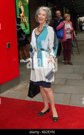 Premere Tanguera notte presso il teatro Sadlers Wells, Rosebery Avenue, Londra dotata: Maureen Lipman dove: Londra, Regno Unito quando: 20 lug 2017 Credit: WENN.com Foto Stock