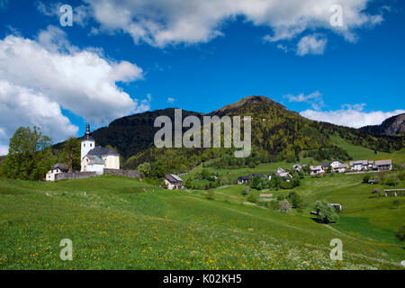 Villaggio di Sorica è uno dei più bei villaggi di montagna in Slovenia. Foto Stock