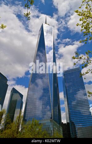 Freedom Tower, NYC, giornata d'estate. Foto Stock