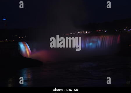 Il canadese mozzafiato Cascate del Niagara Foto Stock