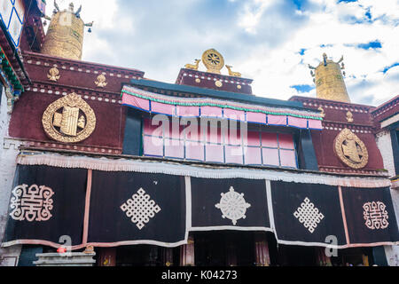 Lhasa centro città dalla Cina Tibet Foto Stock