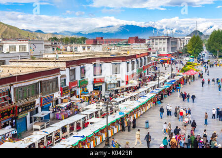 Lhasa centro città dalla Cina Tibet Foto Stock