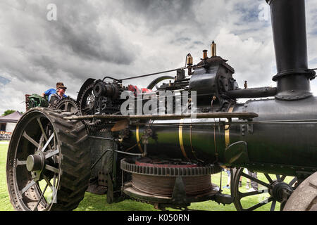 Norfolk, Regno Unito - agosto 19th, 2017: truckfest norwich è un festival di trasporto nel Regno Unito. 100 anni di John Fowler ltd aratro dal paesaggio simons Foto Stock