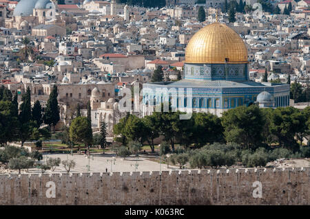 La Cupola della Roccia sulla Spianata delle Moschee di Gerusalemme, Israele, il luogo santo delle tre religioni monoteistic: Ebraismo, Cristianesimo e Islam. Foto Stock