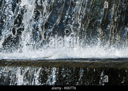 Canale di tracimazione da Yarrow SERBATOIO Serbatoio Anglezarke Foto Stock