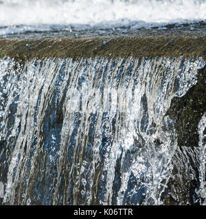 Canale di tracimazione da Yarrow SERBATOIO Serbatoio Anglezarke Foto Stock