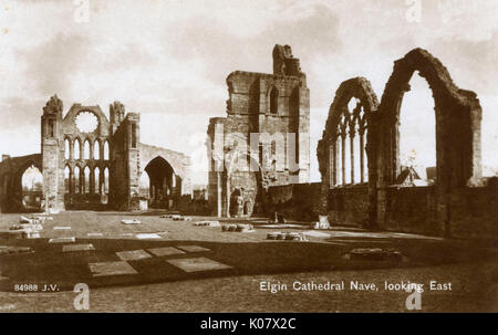 Cattedrale di Elgin nave, guardando verso est, Moray, Scozia Foto Stock