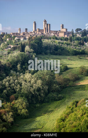 Vista della città di San Gimignano. Val d'Orcia, Siena district, Toscana, Italia. Foto Stock