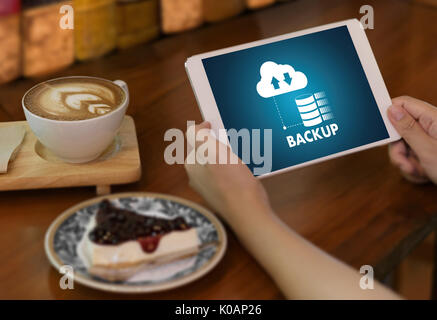 LIVE STREAMING Backup Download di copie di dati di elaborazione dati digitali trasferimento , lo streaming di file di download Foto Stock