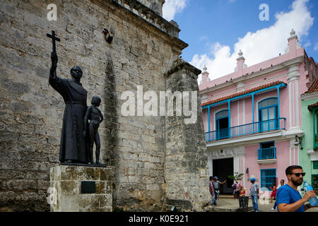 Capitale Havana, Cuba, statua cubana, presso il Convento de San Francisco de Asís Foto Stock