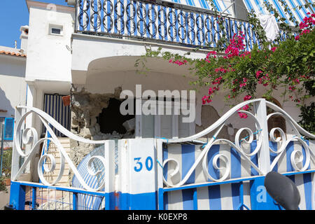 Terremoto in Ischia, 2 morti e distruzioni a Casamacciola. 2600 sfollati. Nella foto, distruzione e macerie. 22/08/2017, Ischia, Italia Foto Stock