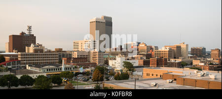 La notte scende sul cuore degli USA in Omaha Foto Stock