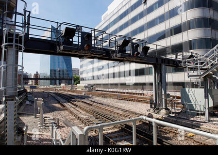 L'approccio di Blackfriars Station da Sud Foto Stock