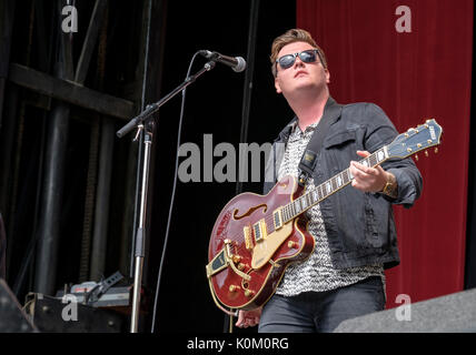 Danny Core di rotture di Witt ribelli effettuando al Weyfest music festival, la vita rurale centro, Tilford, Surrey, Inghilterra, Agosto 20, 2017 Foto Stock