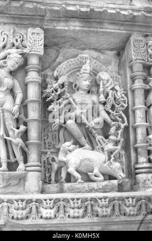 Statua della Dea Rani ki vav, stepwell, Patan, Gujarat, India, Asia Foto Stock