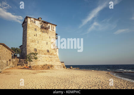 Antica torre di Ouranoupolis, Grecia Foto Stock