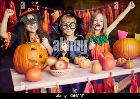 Queste maschere ci fanno più paura Foto Stock