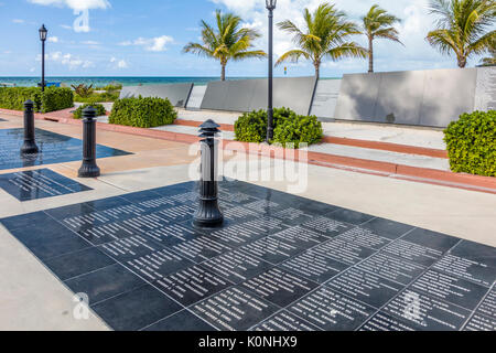 La Key West AIDS Memorial presso il White Street Pier a Key West Florida Foto Stock