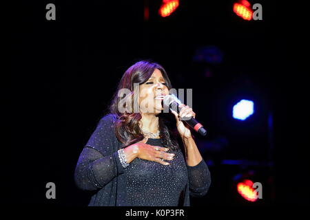 Gloria Gaynor presso il Festival di riavvolgimento Sud 2017 a Henley-on-Thames, Regno Unito Foto Stock