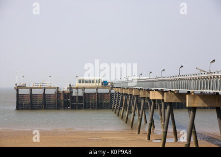 Humber scialuppa di salvataggio stazione al punto di disprezzare. Il Royal National scialuppa di salvataggio istituzione equipaggio di procedere con l'esercizio nell'Humber Estuary, Est Yorksh Foto Stock