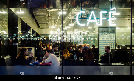Tate Modern Cafè di Londra. 2017 Foto Stock
