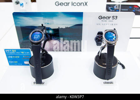 Marcia S3, 24 Ago 2017 : Samsung Electronics " MARCIA S3 dispositivi vengono visualizzati in un negozio di Samsung presso la sede centrale a Seoul, Corea del Sud. (Foto di Lee Jae-Won/AFLO) (Corea del Sud) Foto Stock
