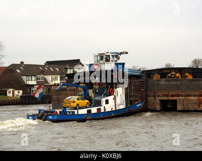 Aquarius, ENI 02104793, spingendo Floris, ENI 02316091 & Vertrans 1 picC Foto Stock