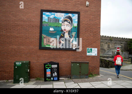 Haverford West. La rottura della galleria .... outdoor arte, parte della città di rigenerazione e la celebrazione. La pittura di fumetti di Ann Boleyn presso il castello di Hever Castle Foto Stock