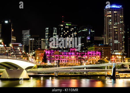 Vista sul fiume di Brisbane di notte Foto Stock
