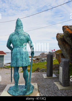 Leif Erikson statua, l'Anse Aux Meadows, Terranova, Canada. Islandese di Erikson è stato il primo europeo noto per scoprire continental Nord America. Foto Stock