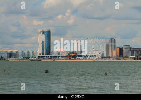 Il fiume e la città. Kazan, Russia Foto Stock